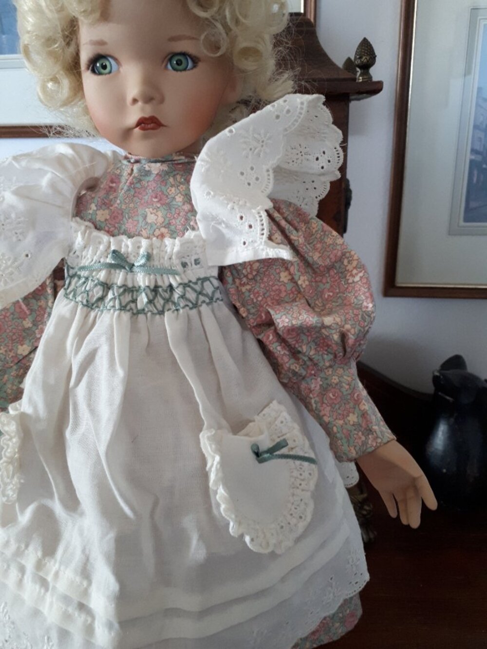 Gorgeous Porcelain Doll with Stand - Picture 8 of 11